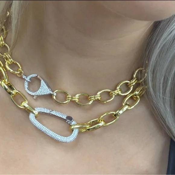 •chunky Gold Chain Necklace with pave lock - Picture 1 of 1